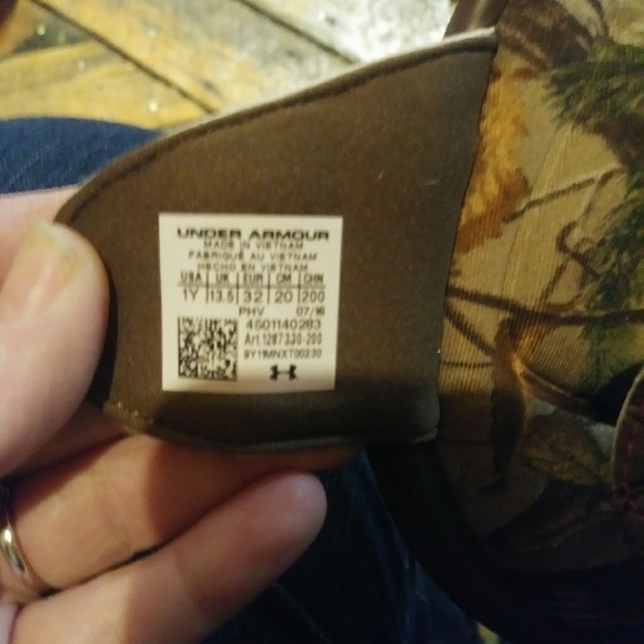 Under Armour Slides NWOT - Picture 4 of 4